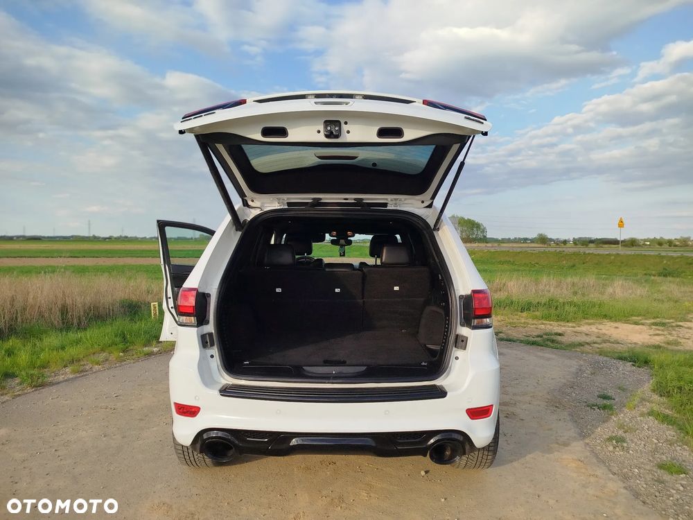 Jeep Grand Cherokee - 8