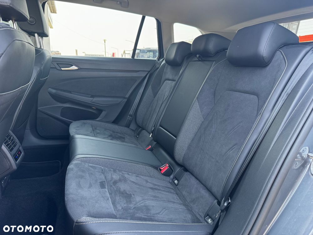 Volkswagen Golf 1.5 eTSI EVO Style DSG - 13