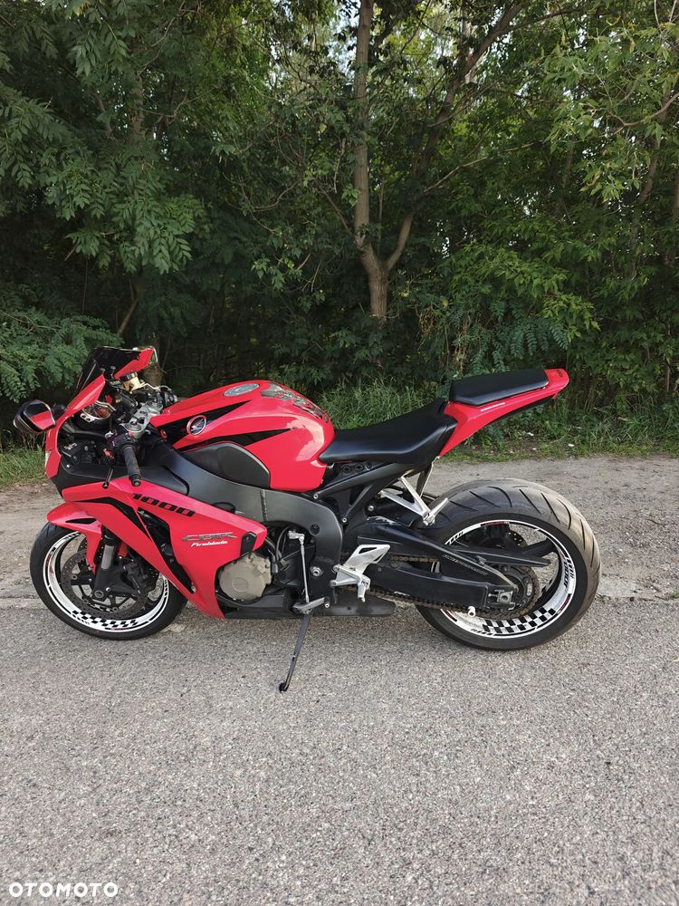 Honda CBR - 3