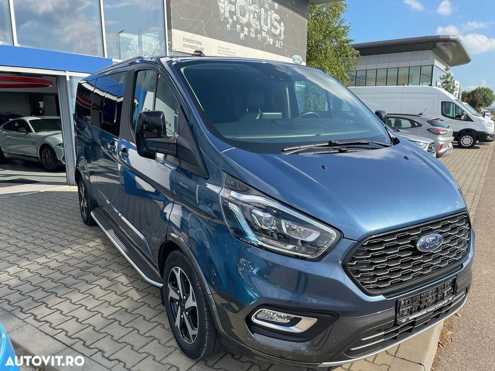 Ford Tourneo Custom - 2