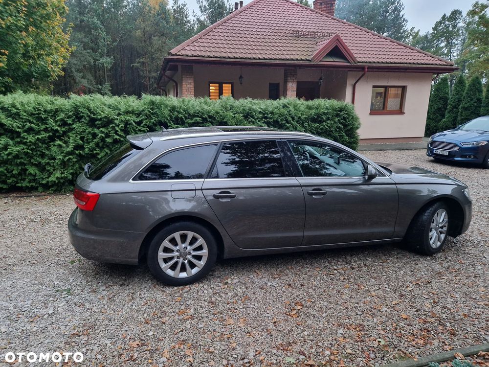 Audi A6 Avant - 16