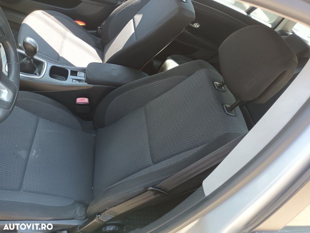 Dezmembrari  Renault LAGUNA 3  2007  > 0000 2.0 dCi (BT08, BT0K, BT0J - 20