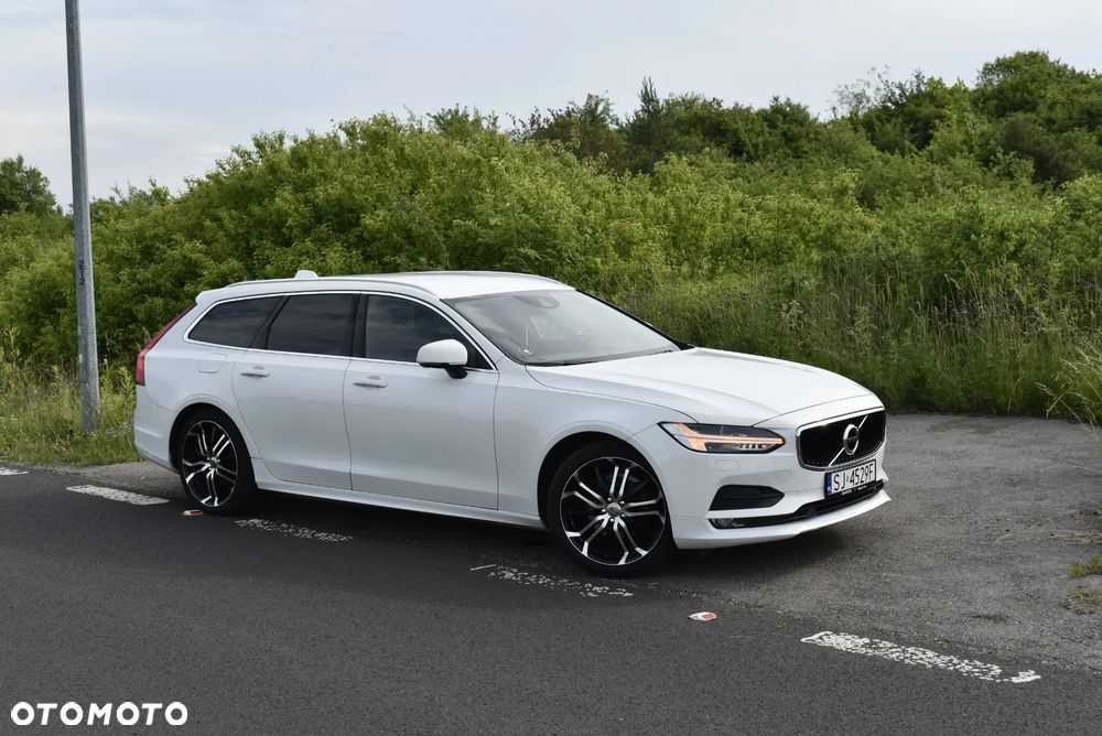 Volvo V90 D4 Momentum Pro - 34