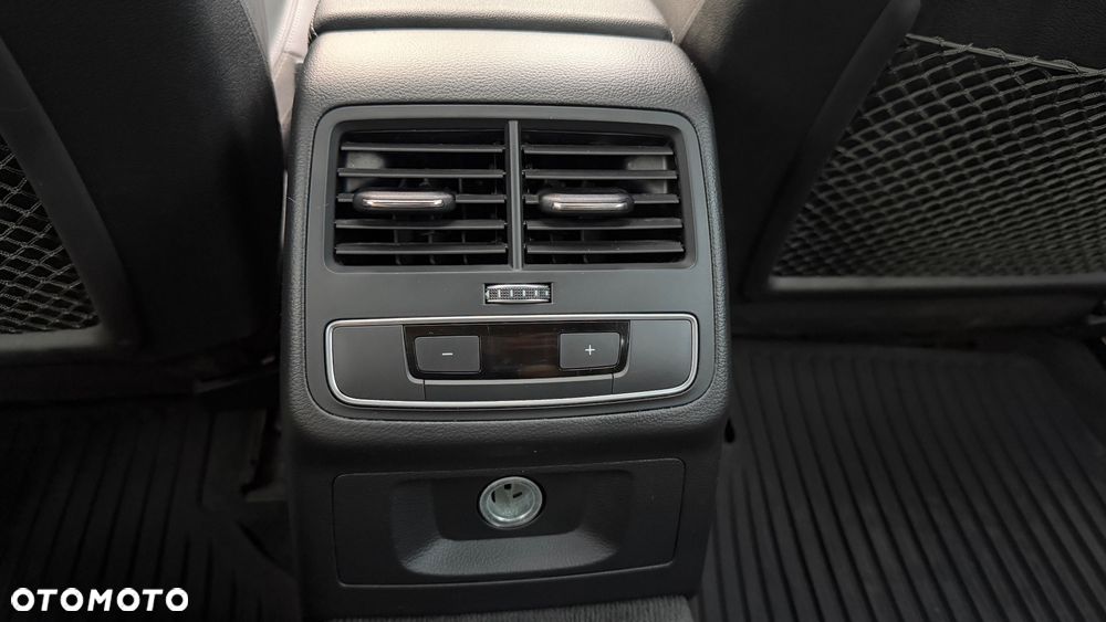 Audi A4 Limousine 45 TFSI quattro S tronic S line - 29