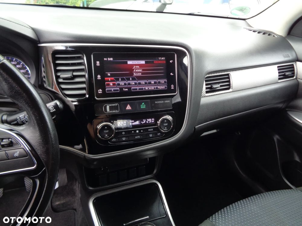 Mitsubishi Outlander 2.0 2WD Diamant Edition - 12