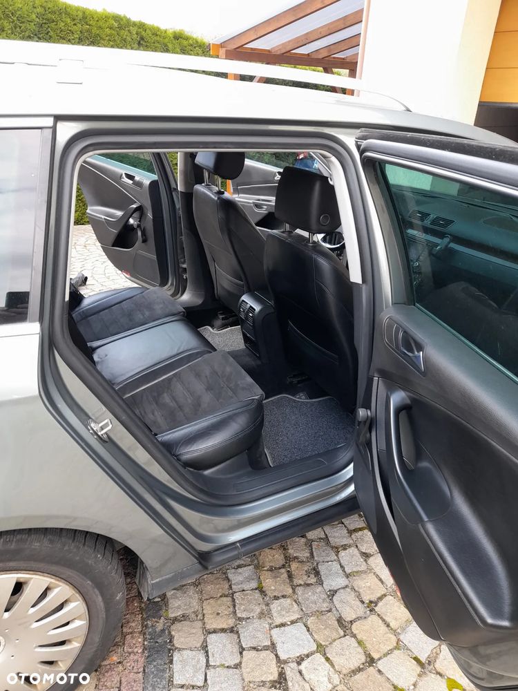 Volkswagen Passat - 9