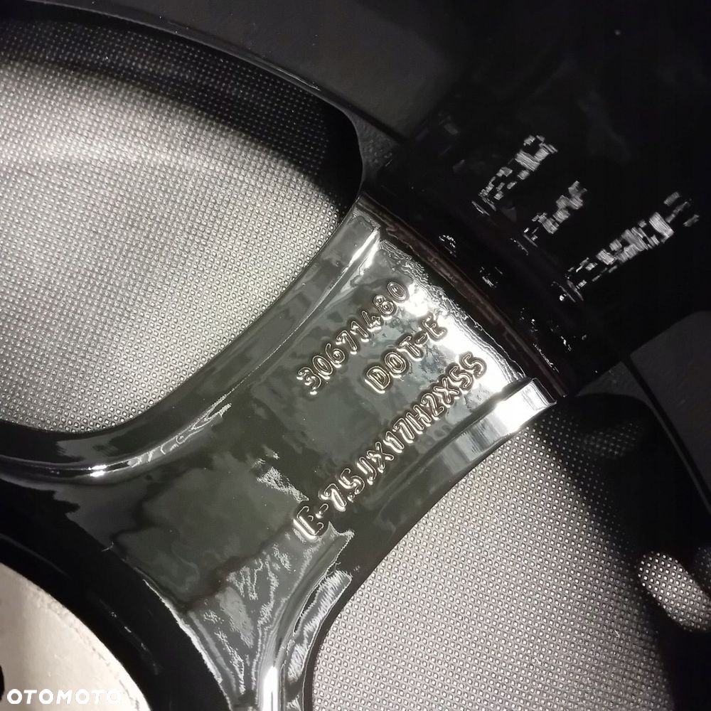 VOLVO XC60 XC70 7,5JX17 ET55 5X108 30671480 - 6