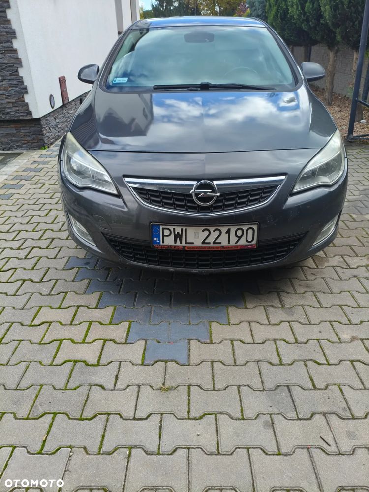 Opel Astra IV 1.7 CDTI Cosmo - 1
