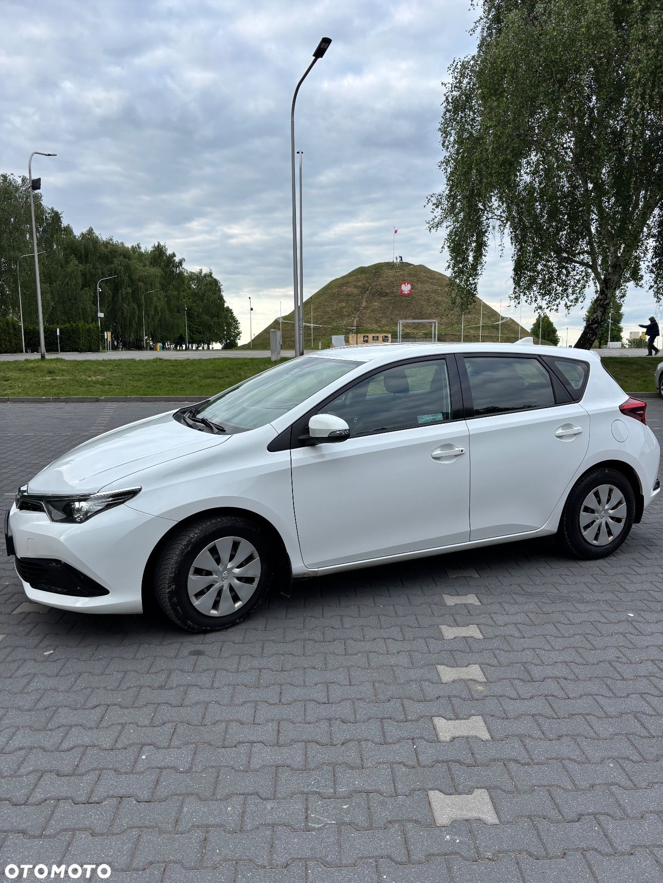 Toyota Auris 1.4 D-4D Comfort - 1