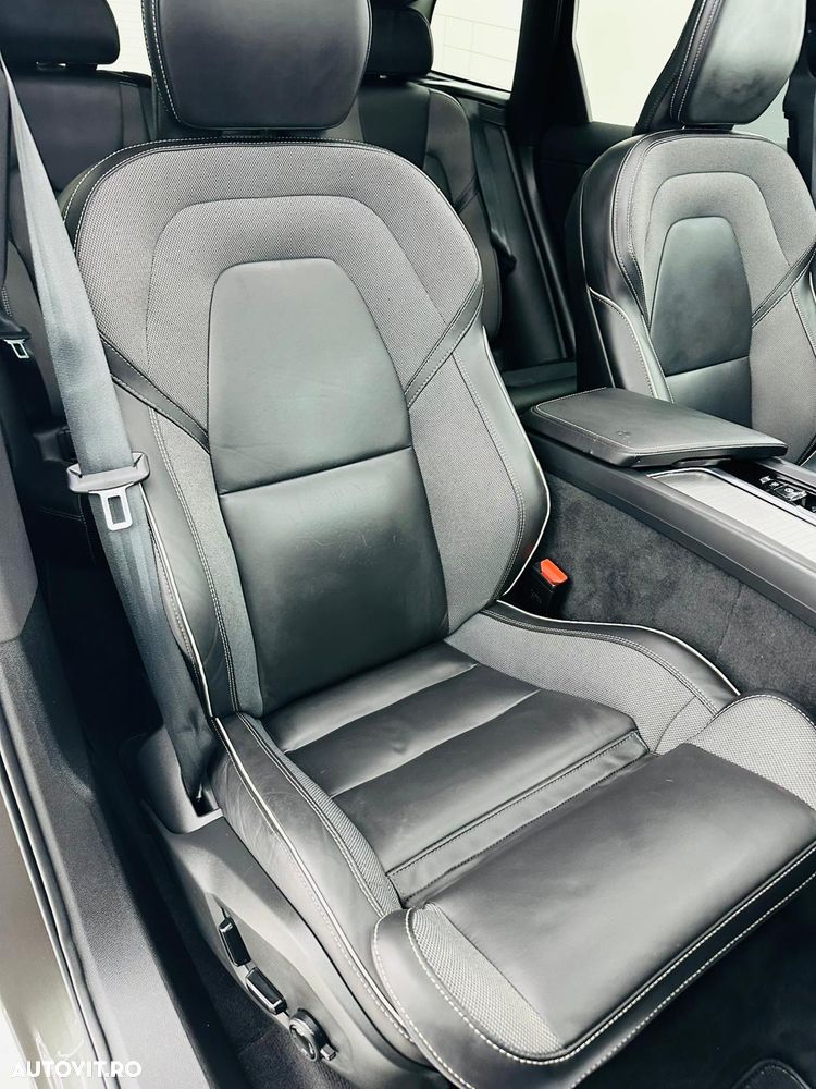 Volvo XC 60 B4 D Ultimate Dark - 22
