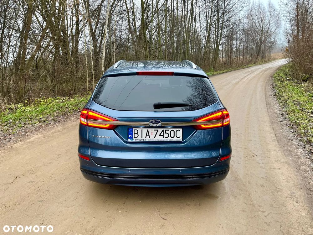 Ford Mondeo 2.0 Hybrid Titanium - 4