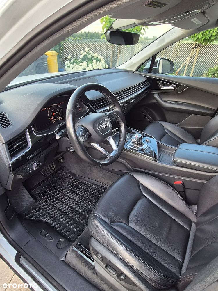 Audi Q7 - 8