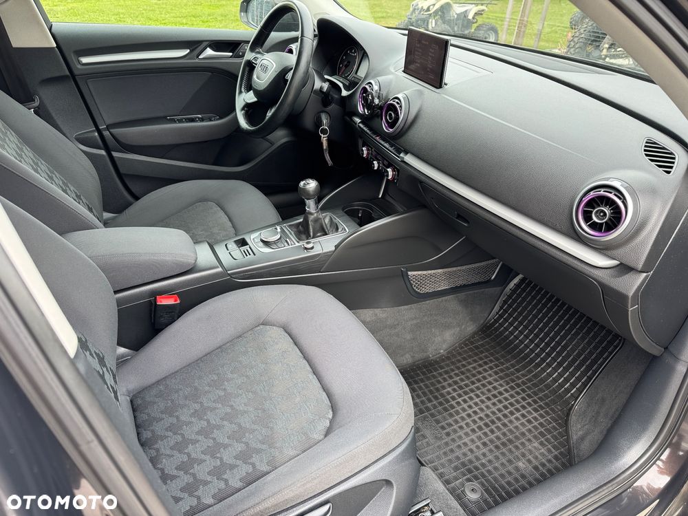 Audi A3 Sportback - 26