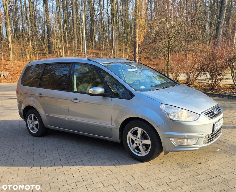 Ford Galaxy 2.0 TDCi Ambiente - 16