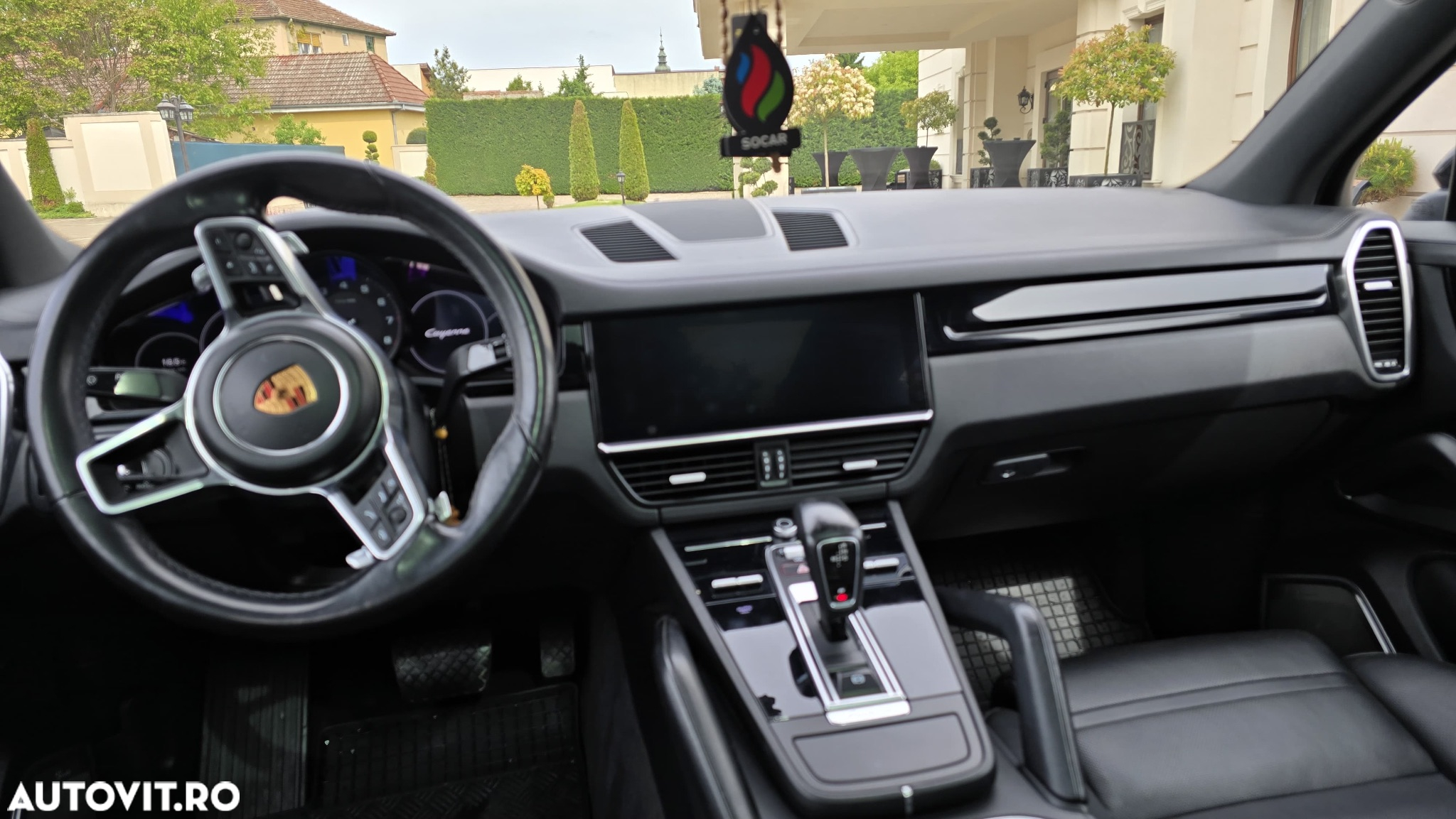 Porsche Cayenne - 10