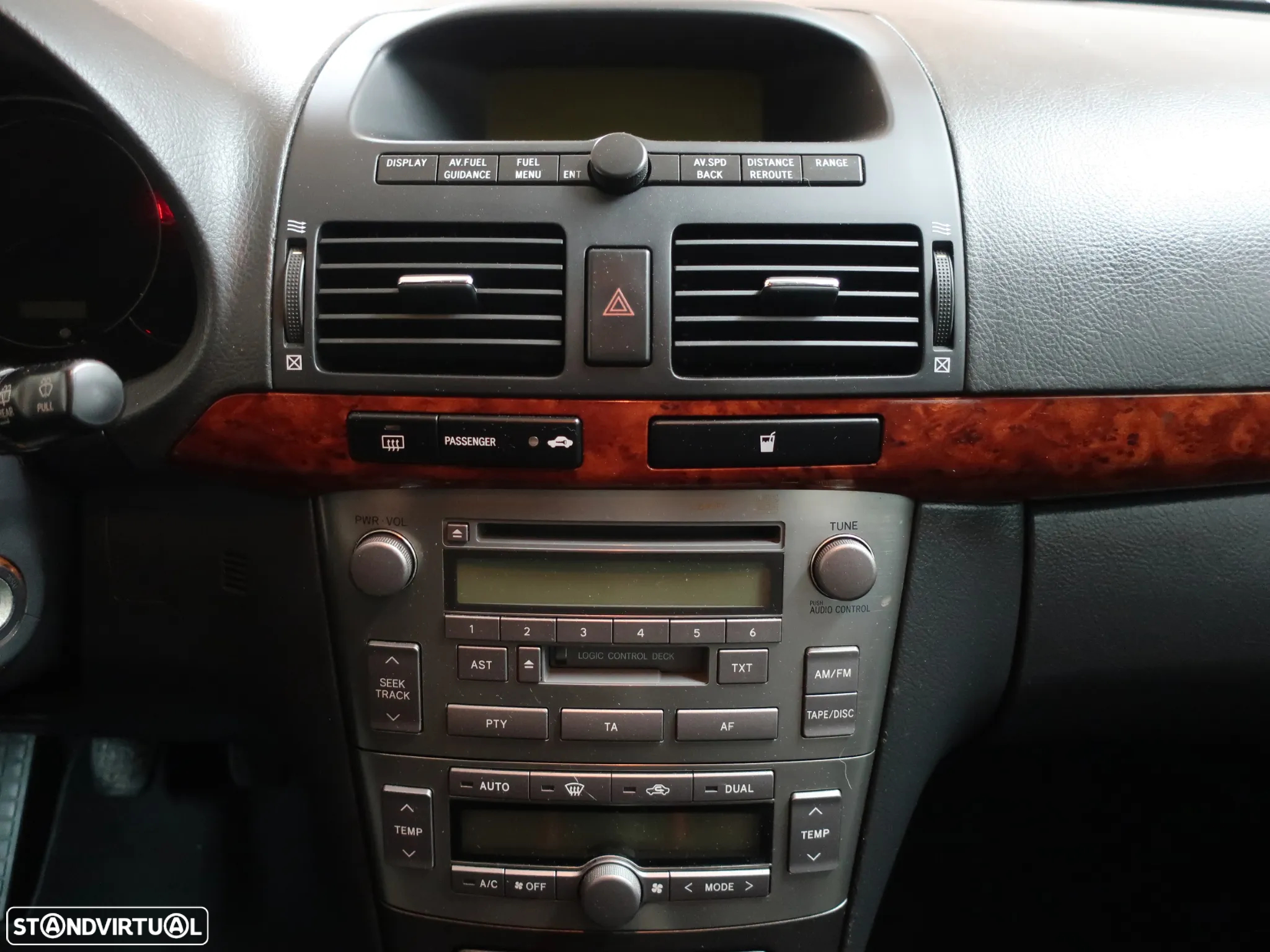 Toyota Avensis SD 2.0 D-4D Sol - 19