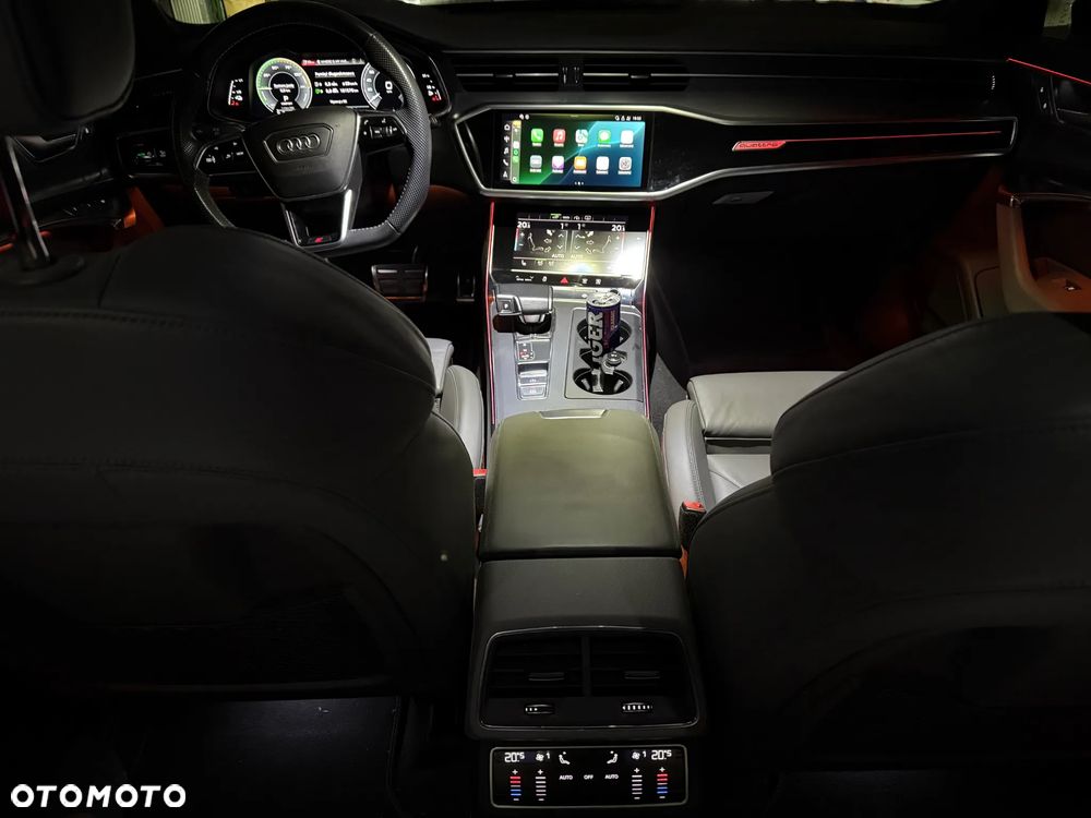 Audi A6 Avant 55 TFSI e quattro S tronic S line - 32