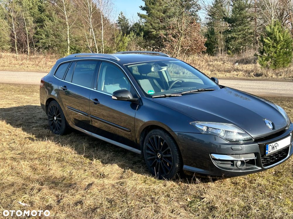 Renault Laguna 2011 photo 2
