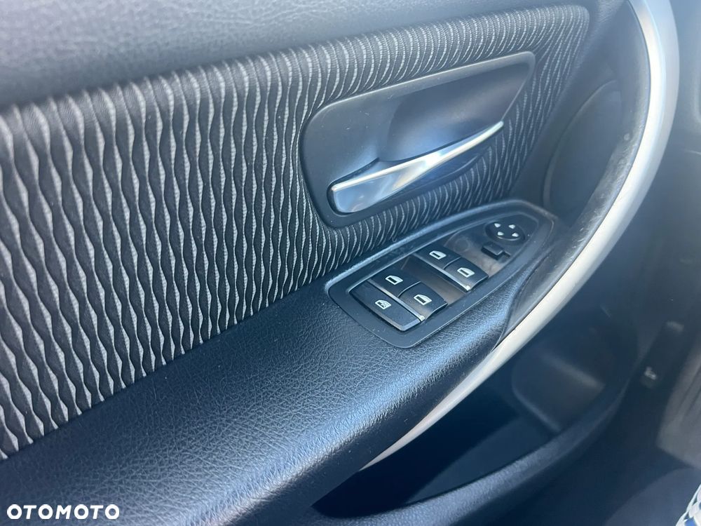 BMW Seria 3 316d Edition Luxury Line Purity - 15