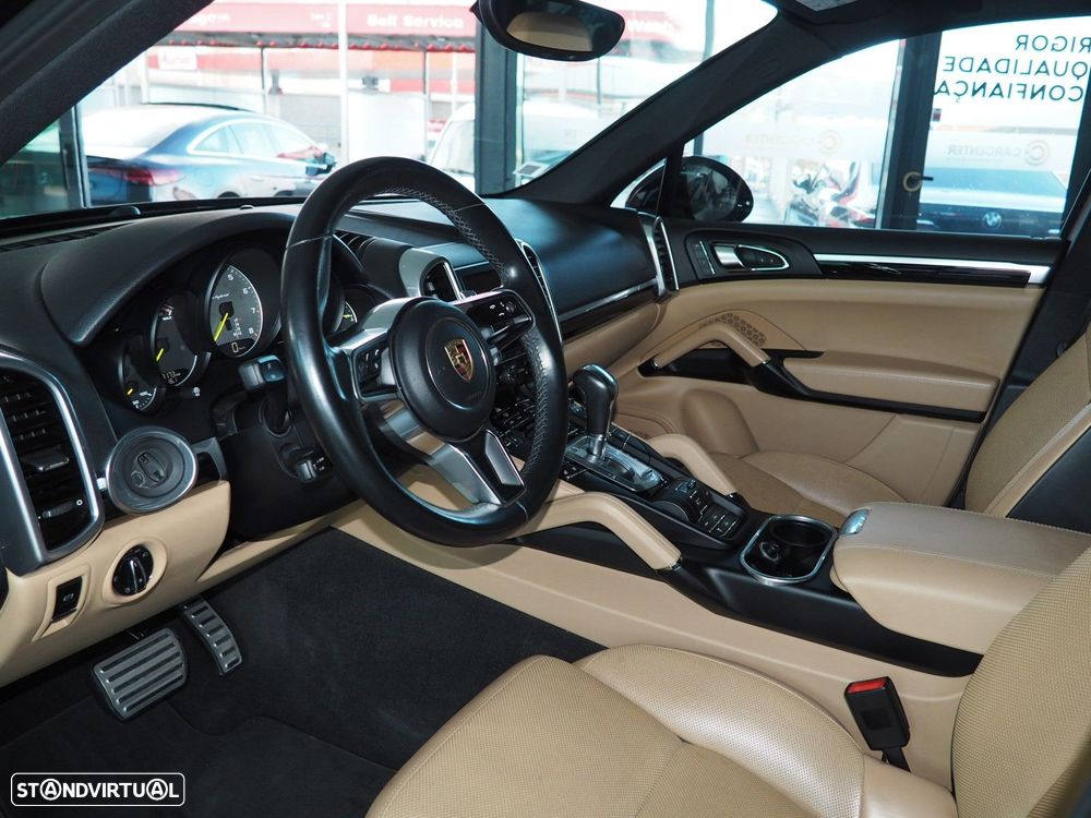 Porsche Cayenne S E-Hybrid Platinum Edition - 6