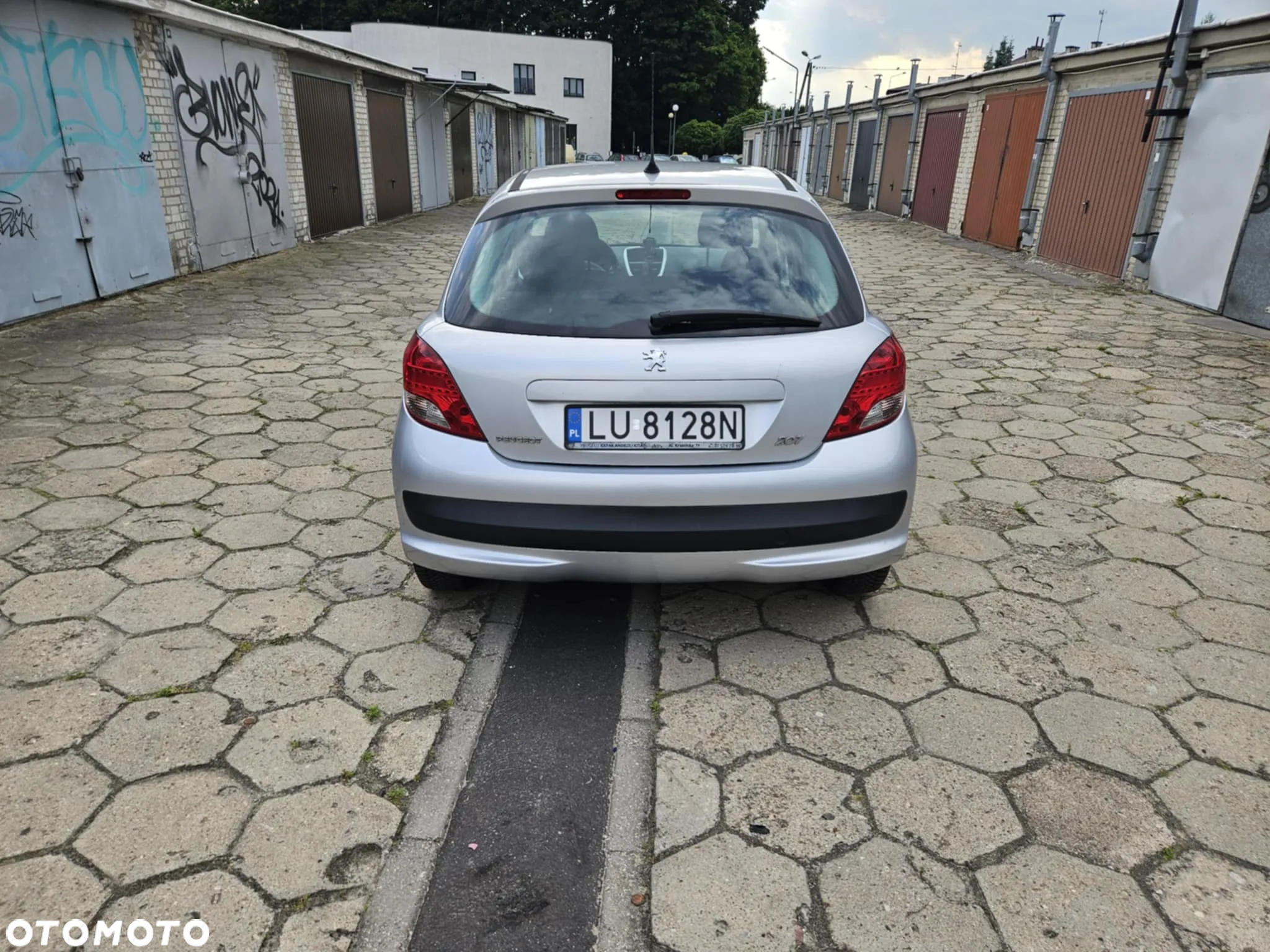 Peugeot 207 1.4 16V Trendy - 15