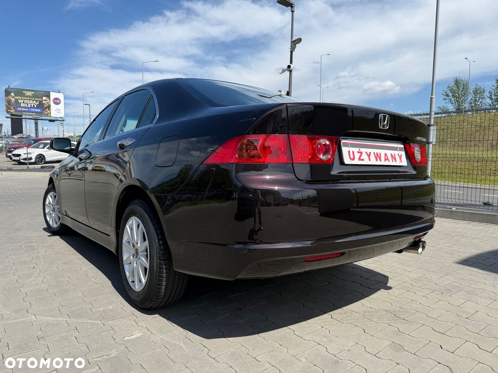 Honda Accord 2.0 Comfort - 17