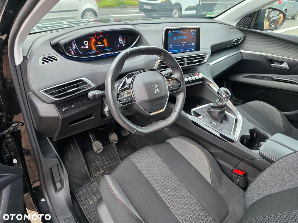 Peugeot 3008 PureTech 130 Stop & Start GPF Allure - 9