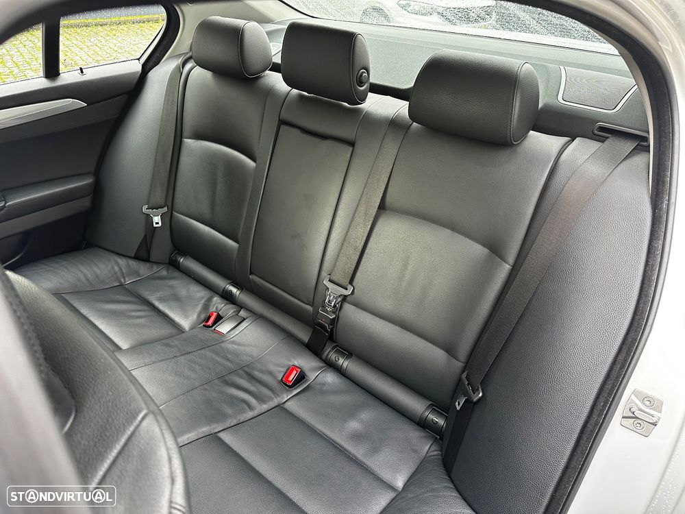 BMW 520 d Pack M - 30