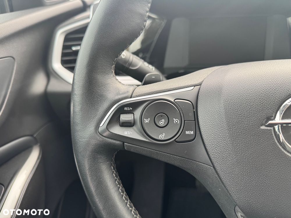 Opel Grandland X 1.2 T GPF Ultimate S&S - 32