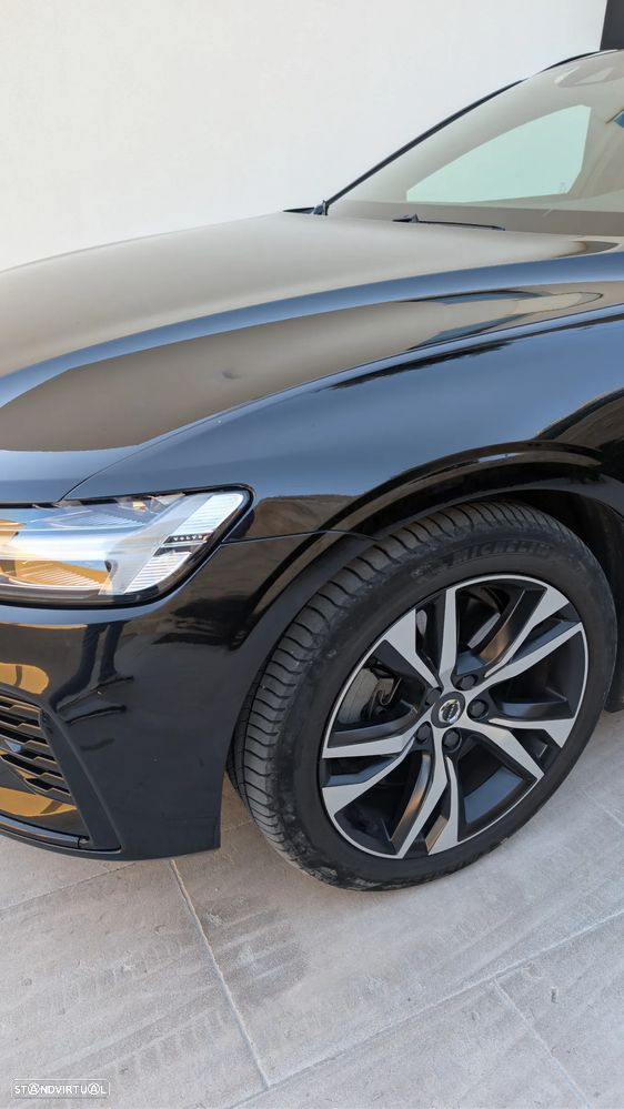 Volvo V60 2.0 T6 AWD TE R-Design - 3