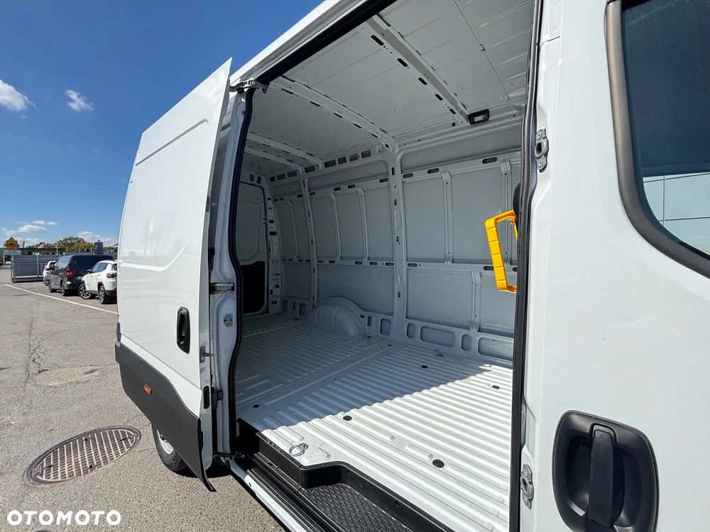 Iveco Daily L3H2 12m3 - 10