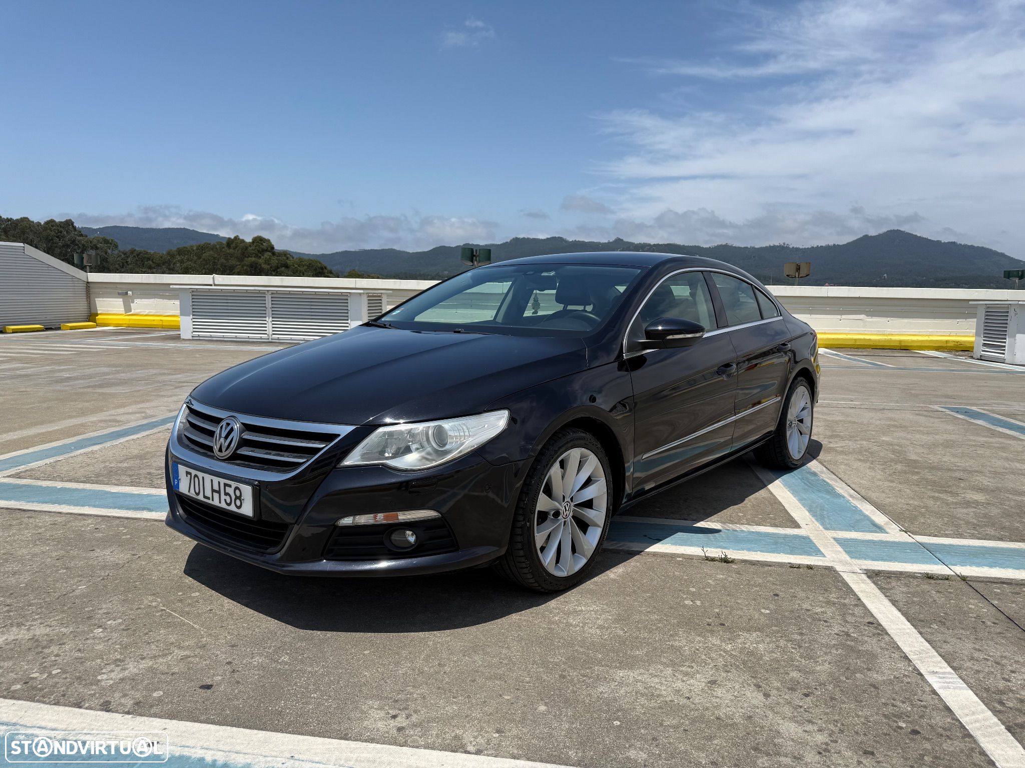VW Passat CC 2.0 TDi BlueMotion DSG - 1