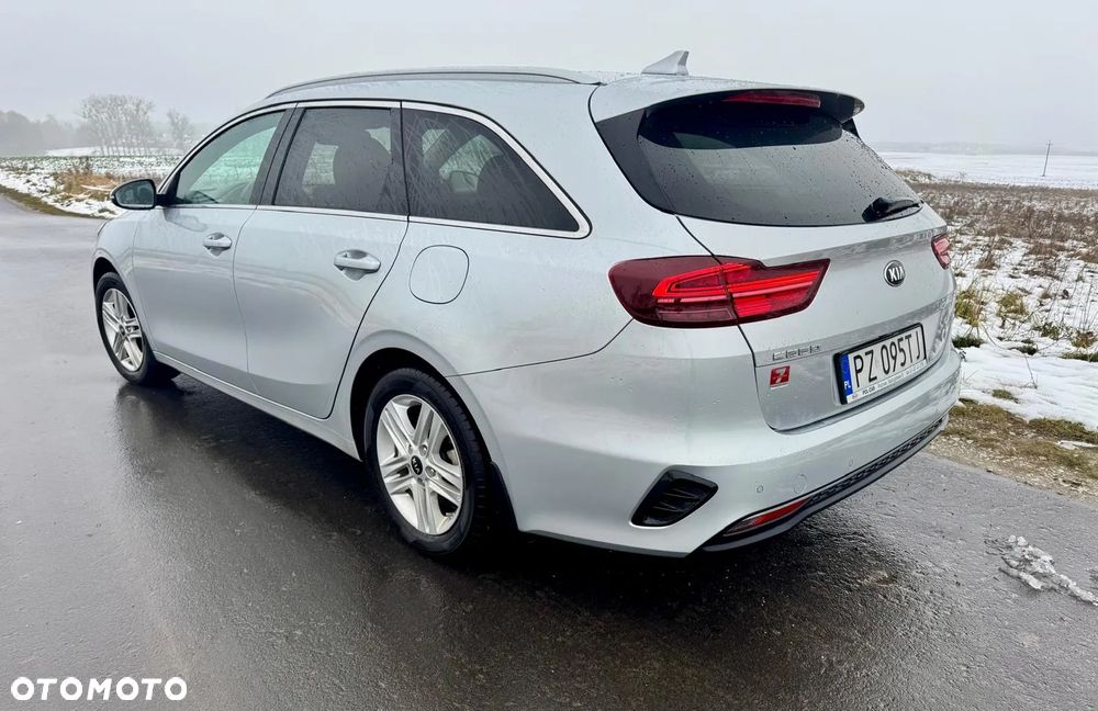 Kia Ceed 1.4 L - 8