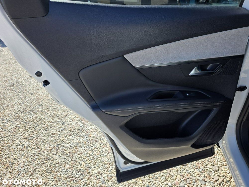 Peugeot 3008 2.0 BlueHDi GT S&S EAT8 - 27