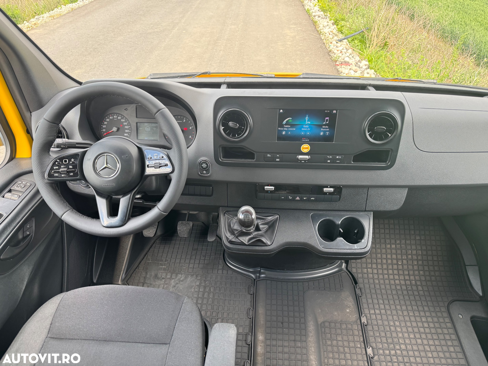 Mercedes-Benz Sprinter - 5