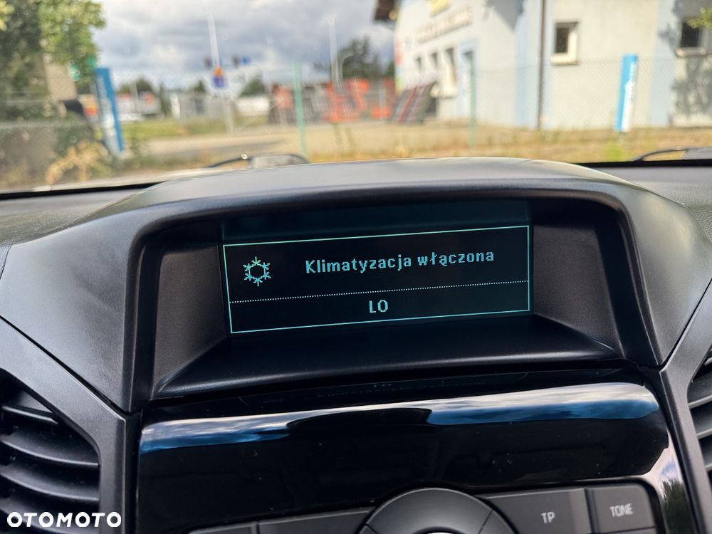 Chevrolet Orlando - 35