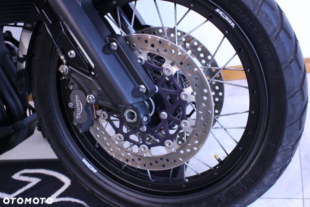 Triumph Tiger - 37