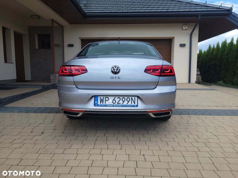 Volkswagen Passat - 7