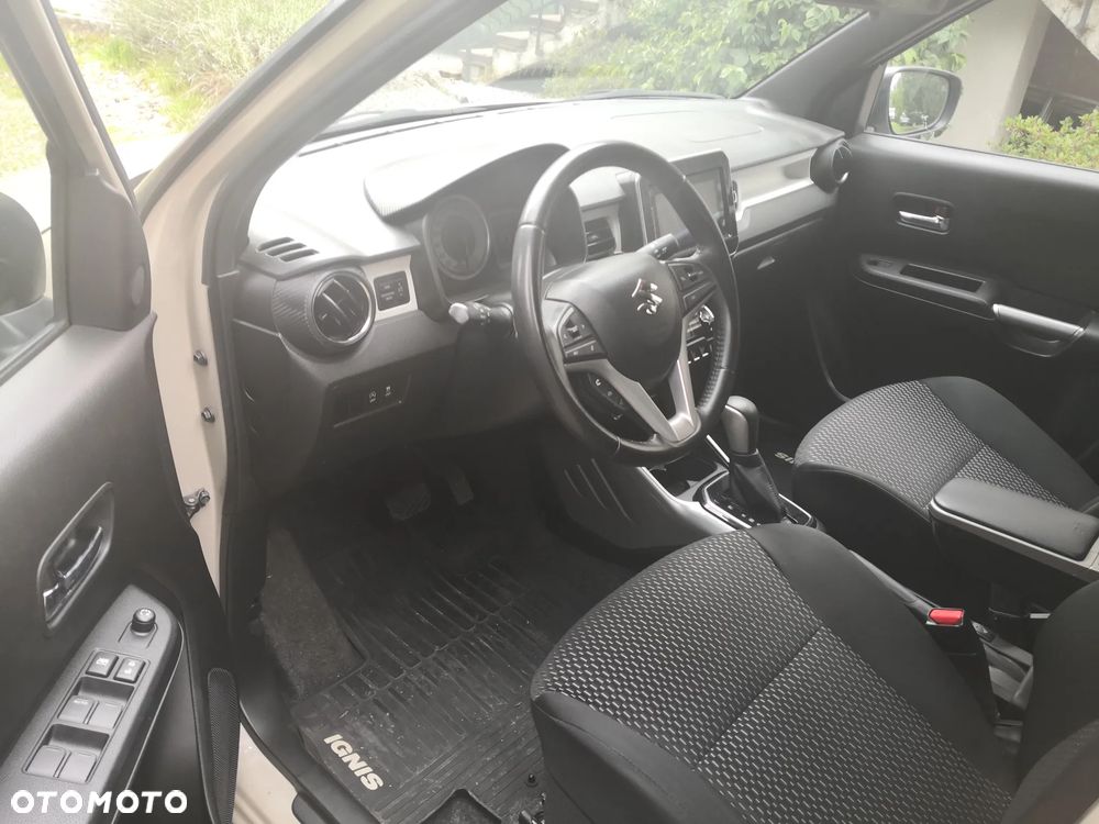 Suzuki Ignis 1.2 SHVS Premium Plus CVT - 11