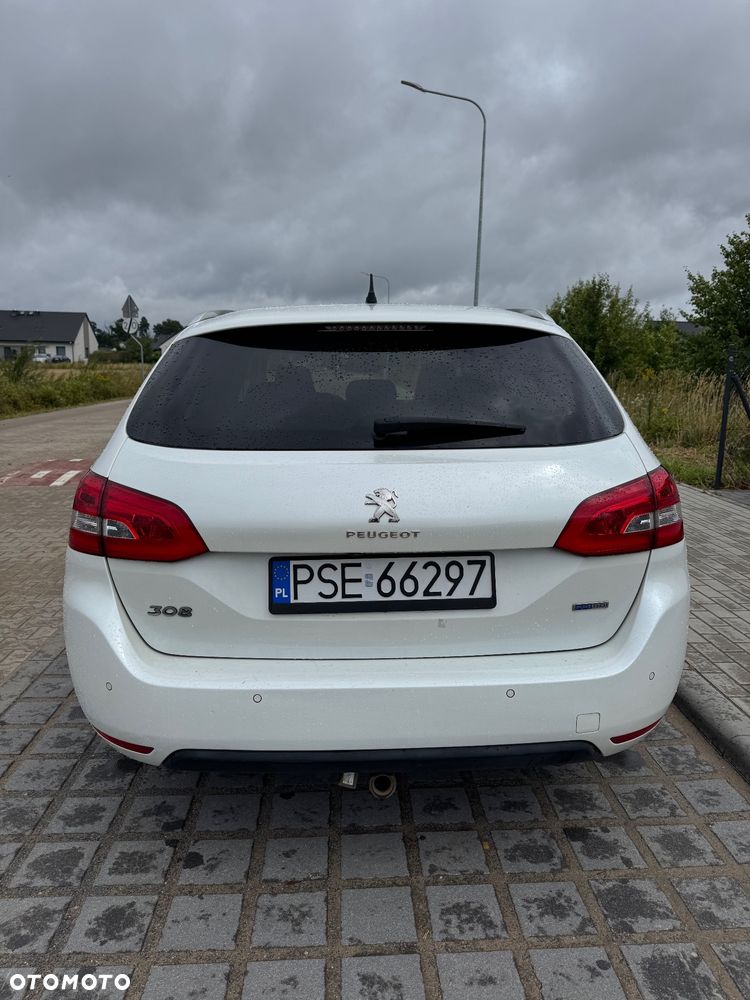 Peugeot 308 1.2 PureTech Allure S&S - 4