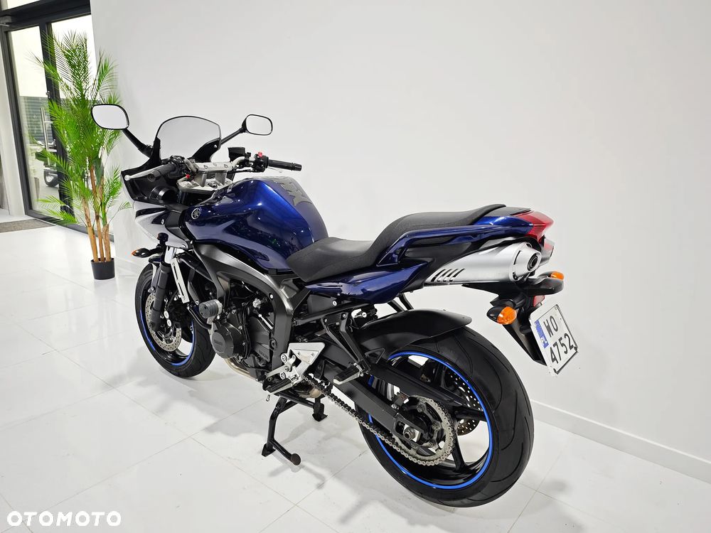Yamaha FZ - 13