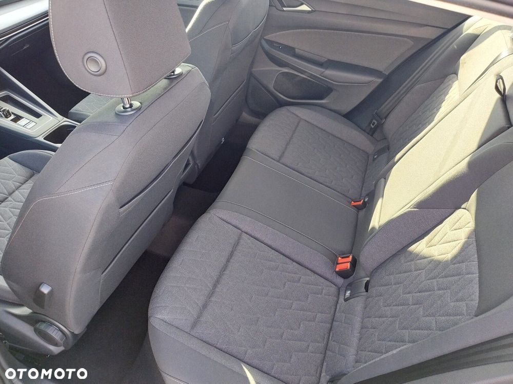 Volkswagen Golf 1.5 eTSI mHEV Life Plus DSG - 18