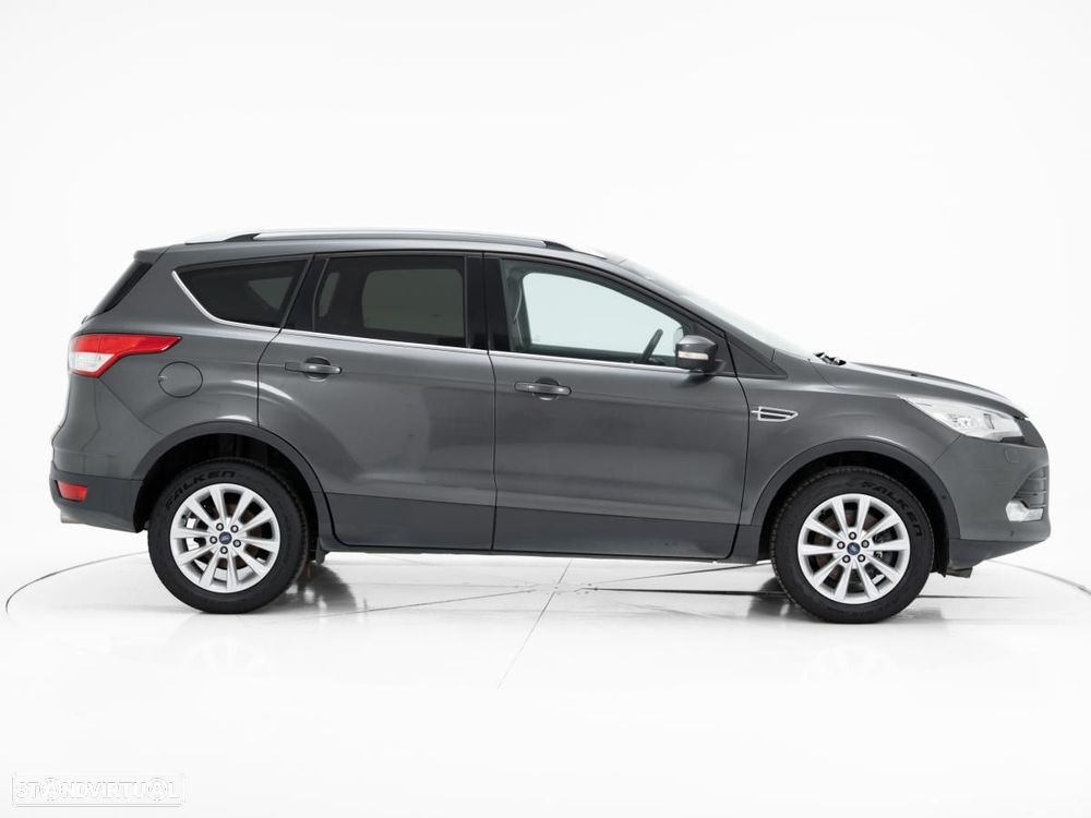 Ford Kuga - 2