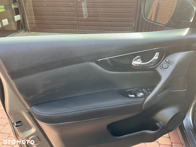 Nissan Qashqai 1.5 dCi DPF I-Way - 14