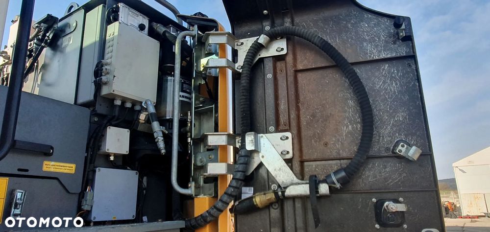 Liebherr A912 compact z rototiltem - 16