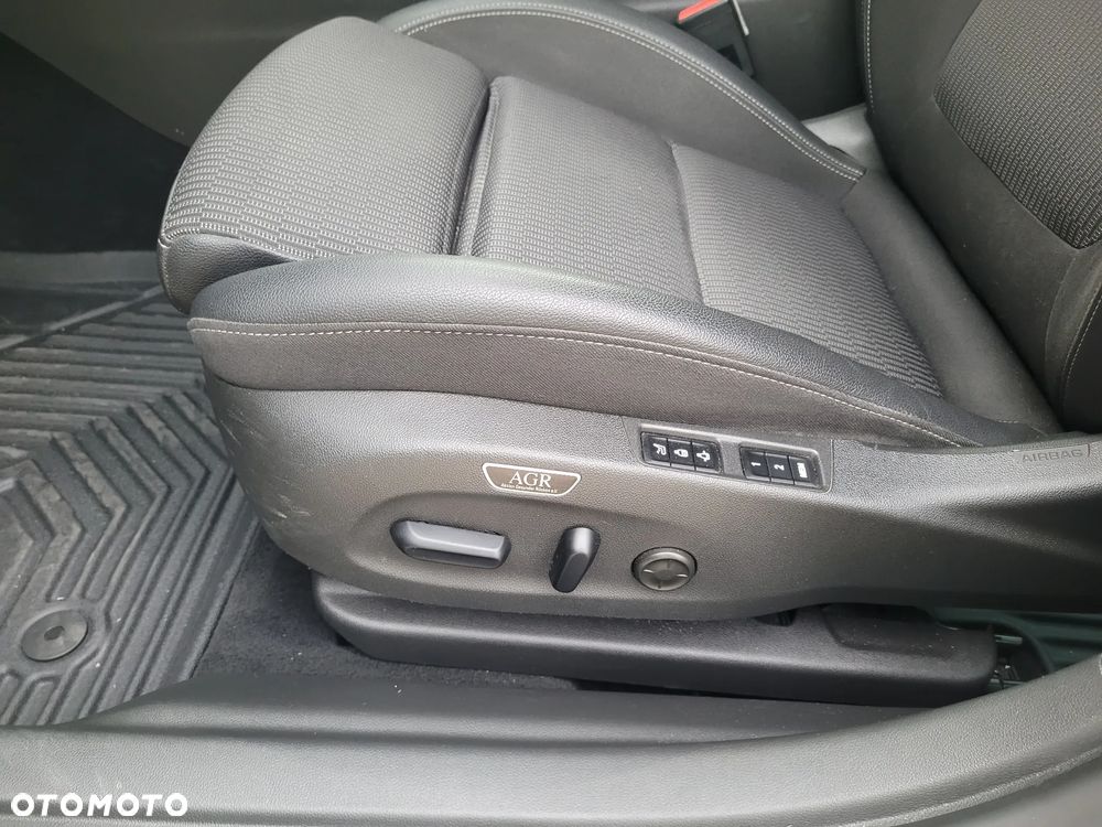 Opel Insignia - 18