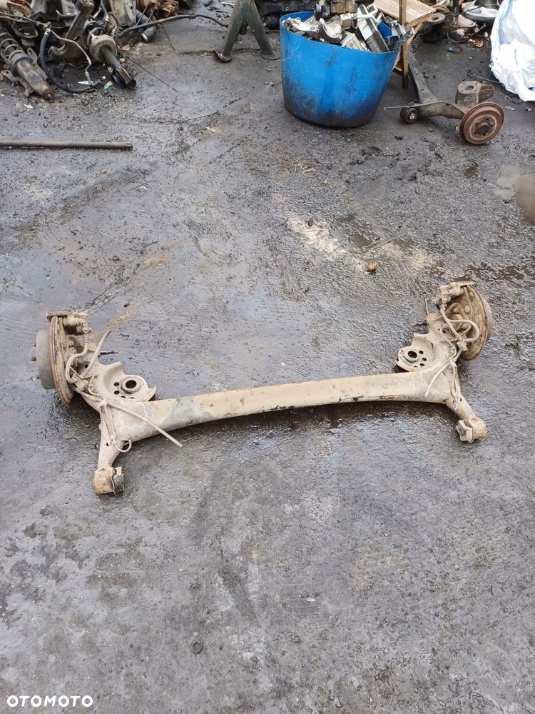 Belka tylna zawieszenia TOYOTA YARIS 1 I 1997-2001 1.3 benzyna abs - 1