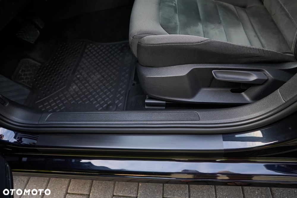 Volkswagen Golf 2.0 TDI BMT Highline DSG - 18