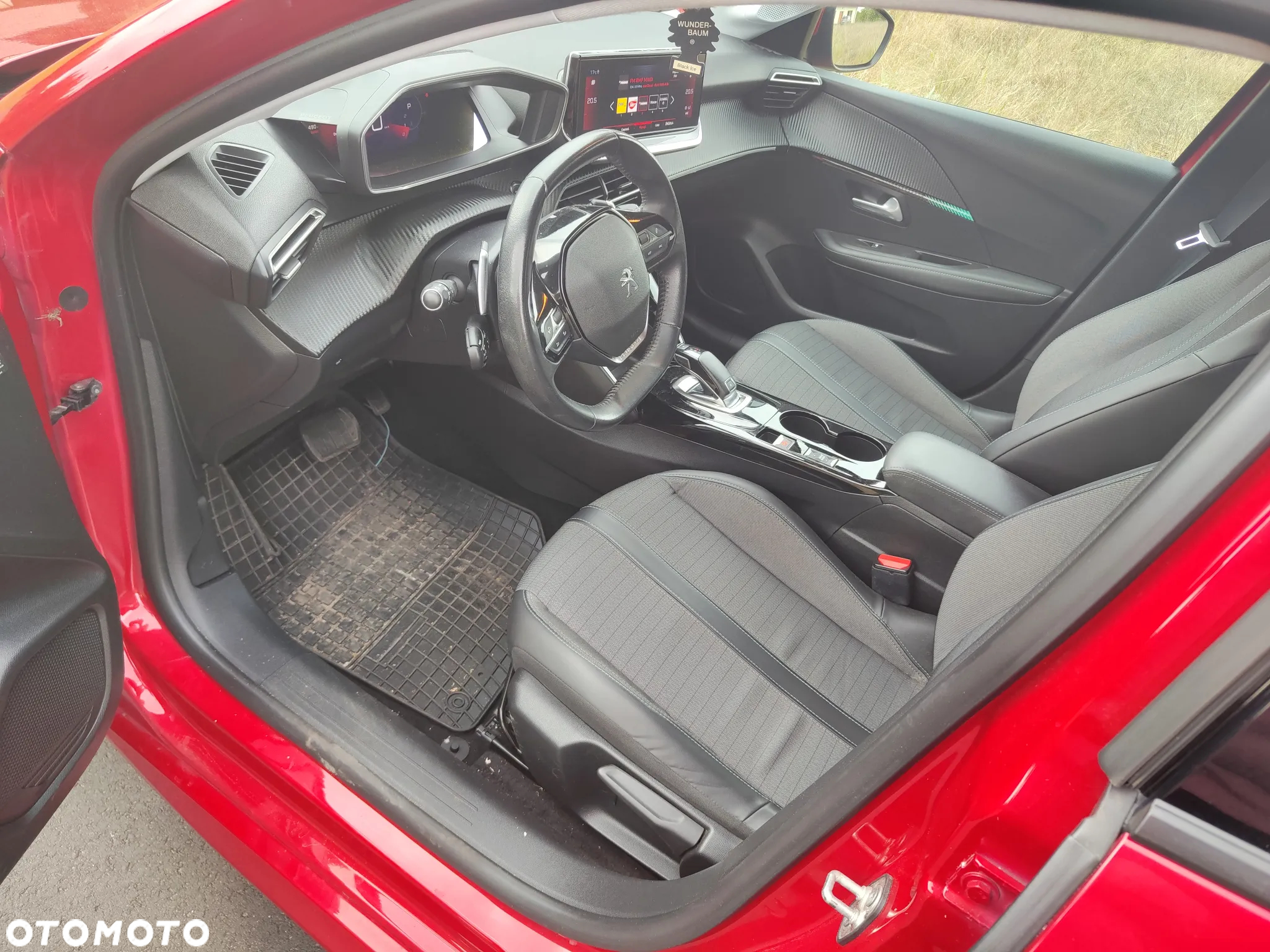 Peugeot 208 - 9