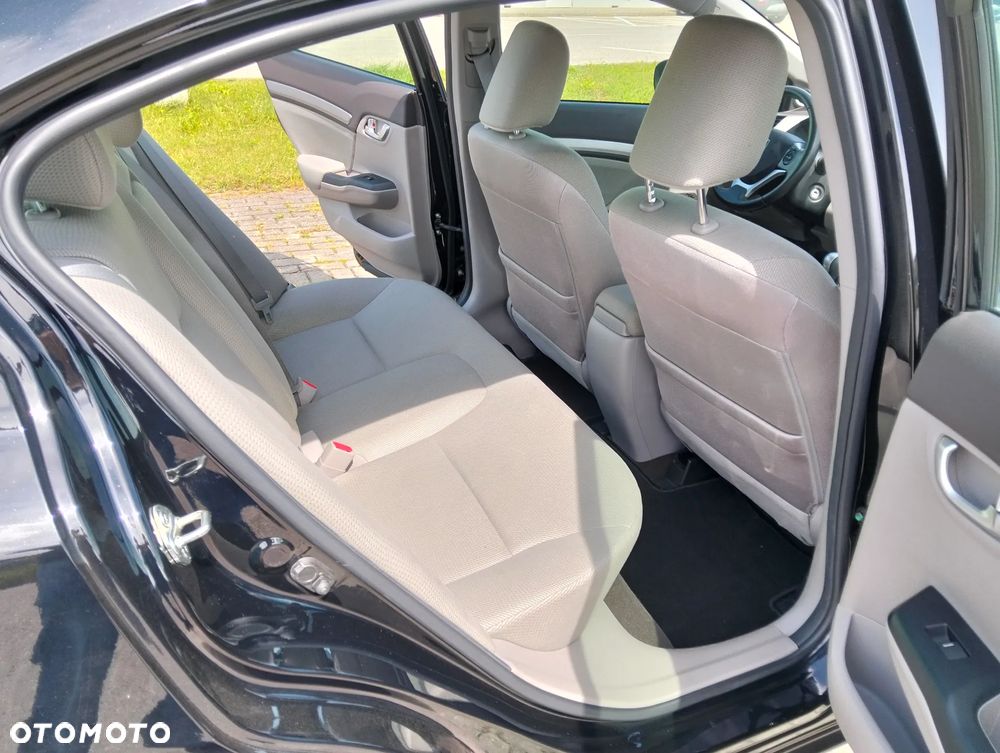 Honda Civic 1.8 Executive - 13
